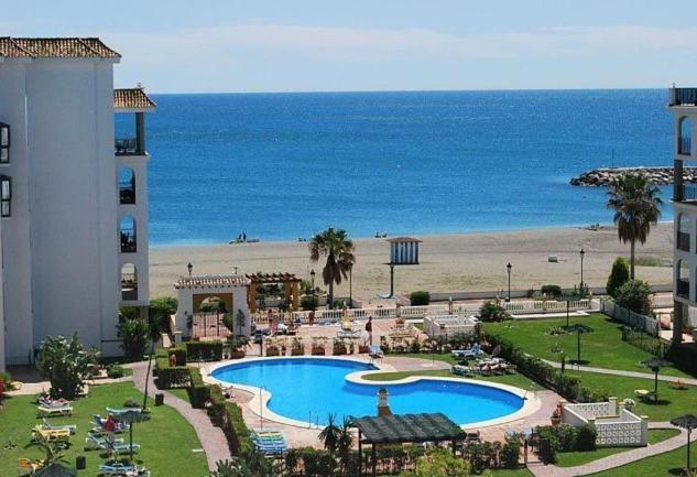 Personal Y Coqueto En Primerisima Linea De Playa, En La Costa Del Sol. Puerto De La Duquesa Castillo de Sabinillas ภายนอก รูปภาพ